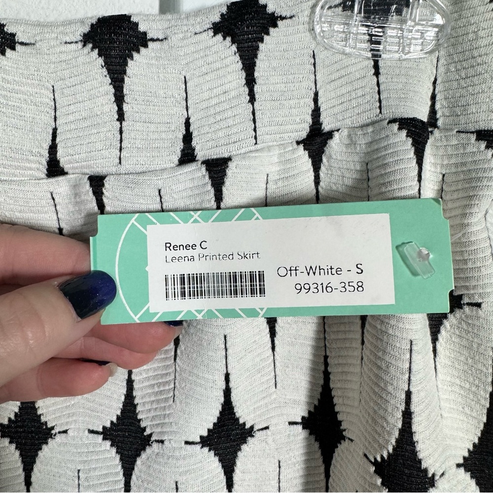 NWT Renee C Black and White Pencil Skirt Size Small Geometric Stretch Fall - Picture 6 of 7